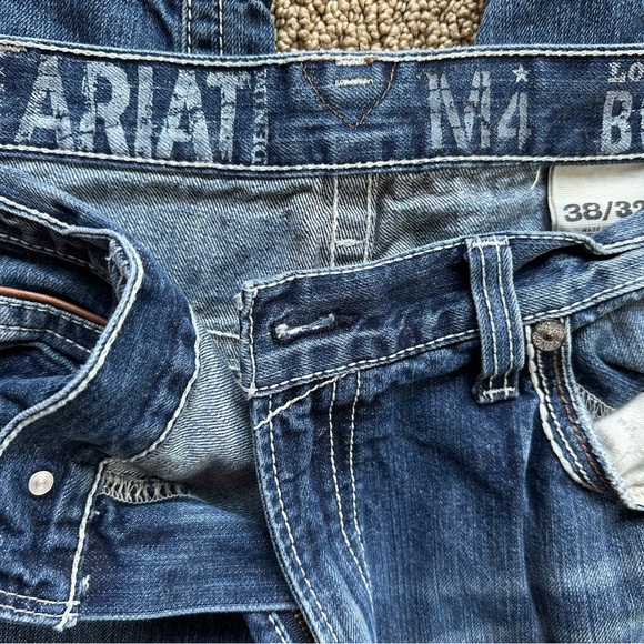 Ariat M6 38 x 32  M4 Boot Cut Jeans Medium Wash Western Workwear Thick Stitch - Picture 2 of 3